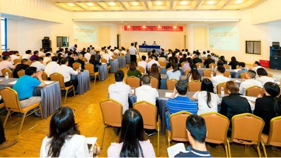 埋头赶路，也要抬头寻道